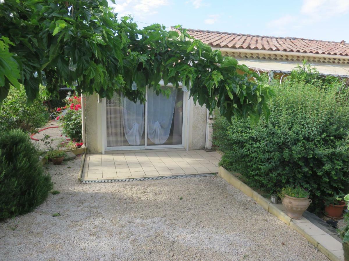 Charmant Appartement Saint Gely Cornillon Exterior photo